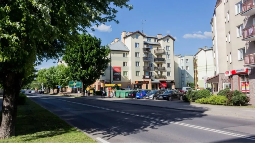 Piątek pogodny, możliwe przelotne opady deszczu