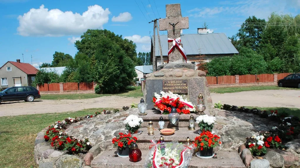 Oddali hołd pomordowanym w gminie Nur