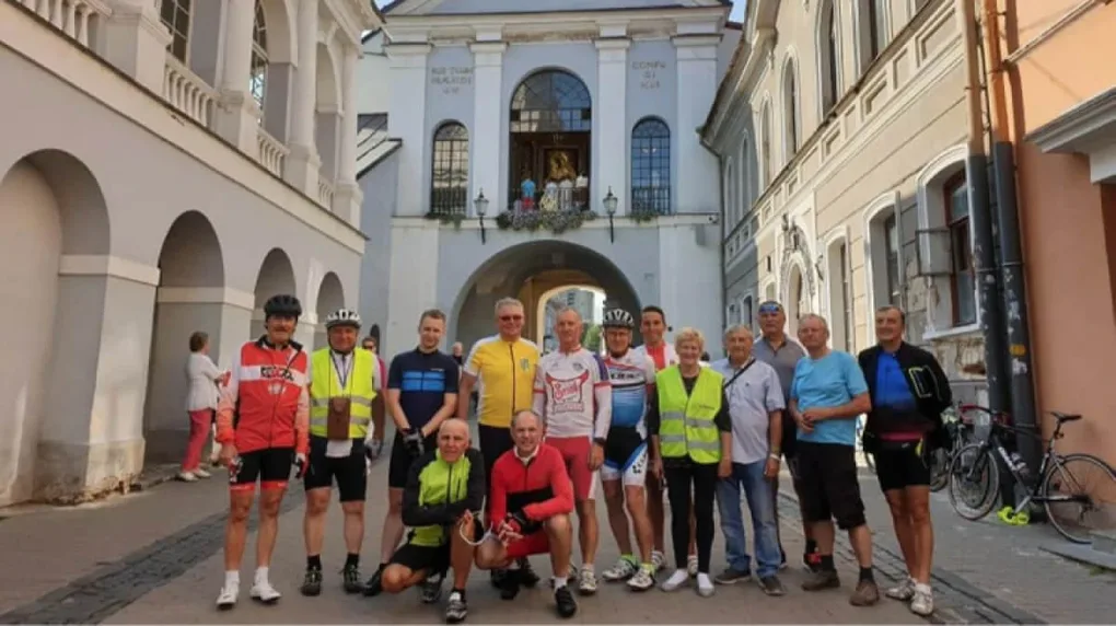 Pielgrzymowali na rowerach do Matki Boskiej Ostrobramskiej