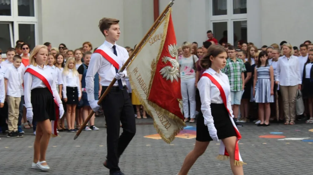 Początek roku szkolnego w 'jedynce' (zdjęcia)