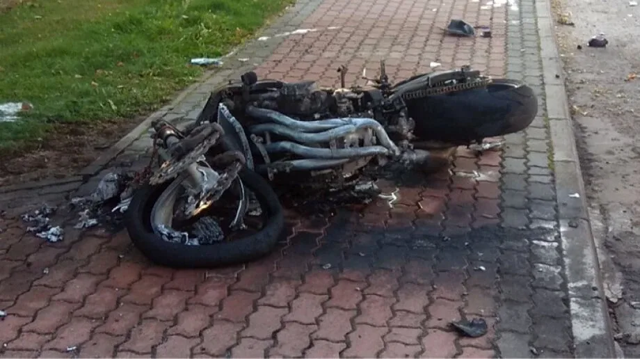 Wypadek w Zarębach Kościelnych. Ranny motocyklista