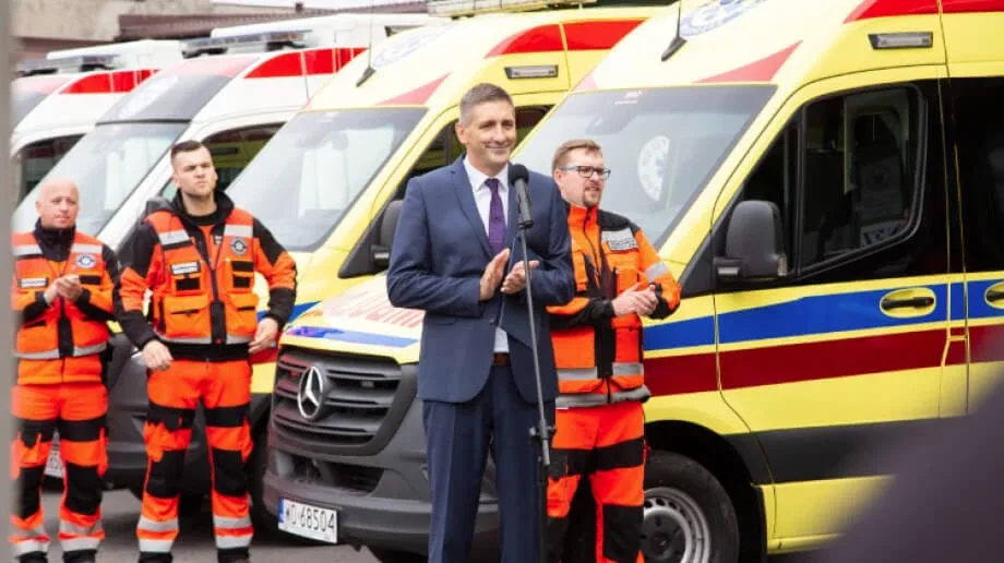 Cztery nowe ambulanse dla Meditransu (zdjęcia)