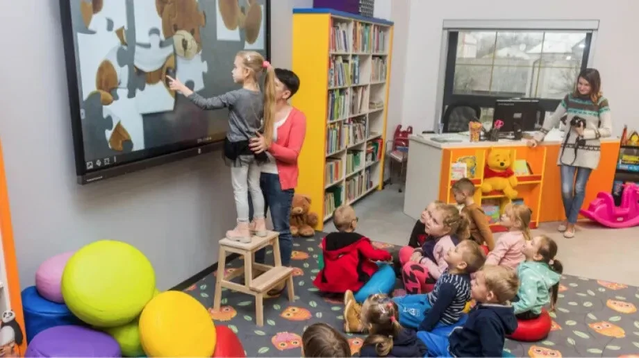 Dzień Pluszowego Misia w ostrowskiej bibliotece (zdjęcia)