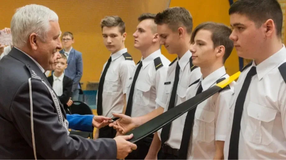 Ślubowanie uczniów Technikum Lotniczego w Nagoszewie (zdjęcia, wideo)