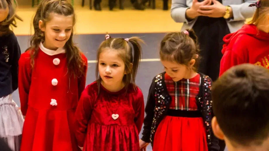 Spotkanie z Mikołajem dzieci z rodzin zastępczych (zdjęcia)