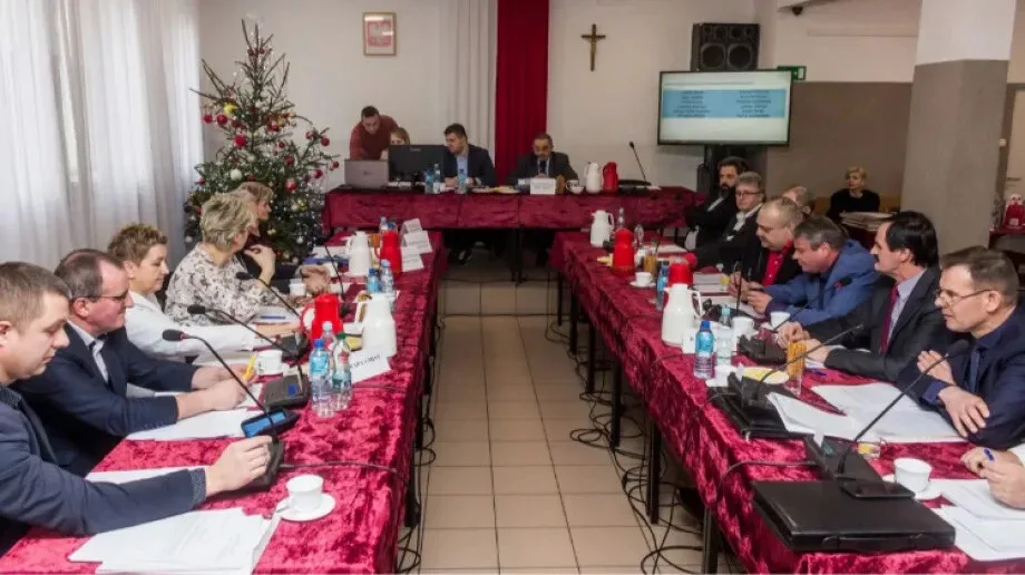 Złamano statut gminy w Małkini Górnej. Krótka sesja bez budżetu (zdjęcia)