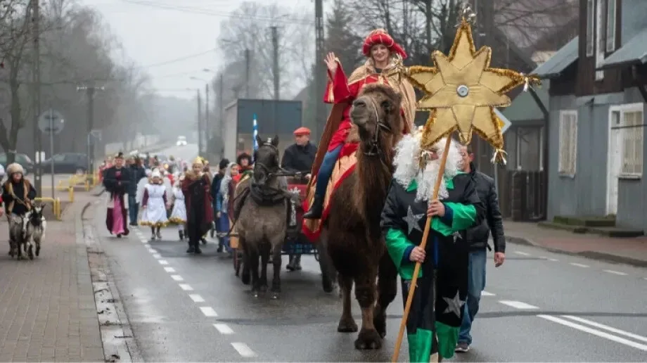 Orszak kolędniczy w Broku (zdjęcia)