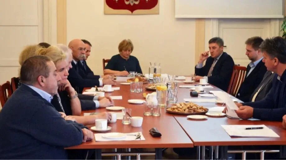 Powiat ostrowski z pomysłem na wsparcie szpitala