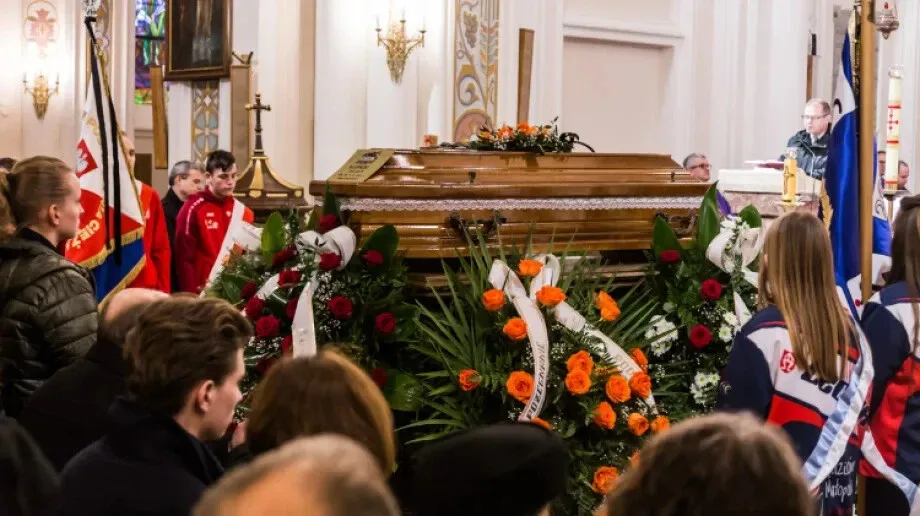 Mieszkańcy Ostrowi Mazowieckiej pożegnali Zygmunta Klepackiego (zdjęcia)