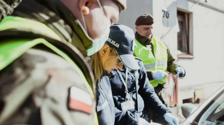 Interwencje policji wobec osób nie stosujących się do przepisów w walce z koronawirusem