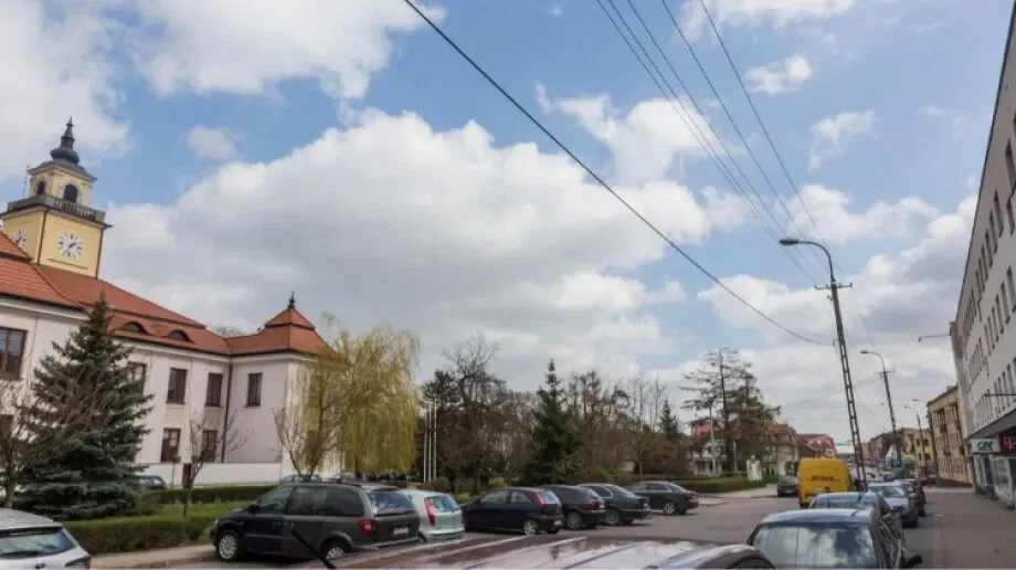 Budowa kolejnej ścieżki rowerowej. Przeparkuj pojazd