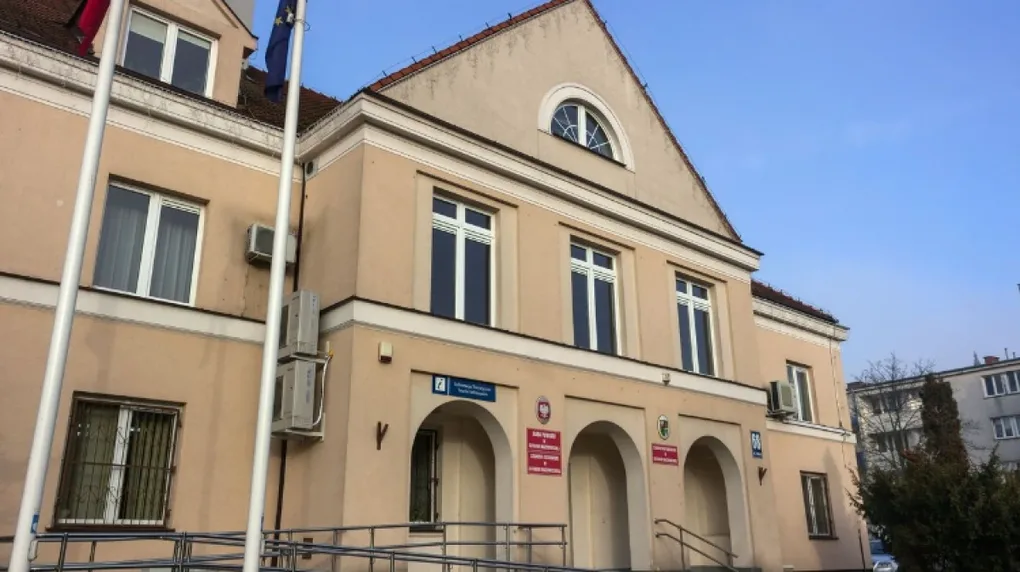 Przywrócona bezpośrednia obsługa interesantów w Starostwie Powiatowym