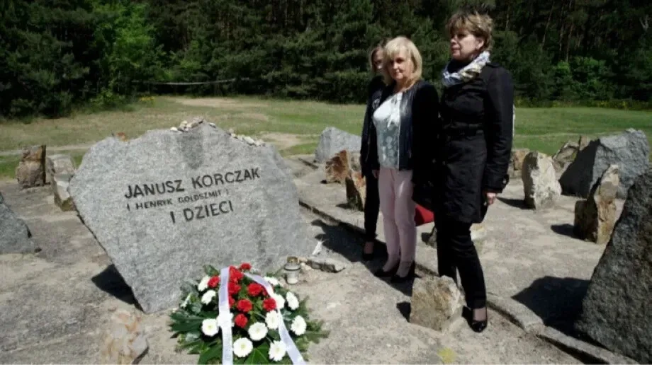 Ostrowska 'trójka' nie zapomniała o swoim patronie