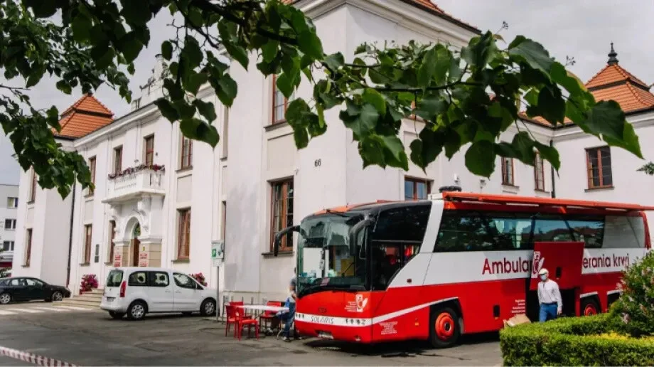 Trwa akcja poboru krwi przy ratuszu