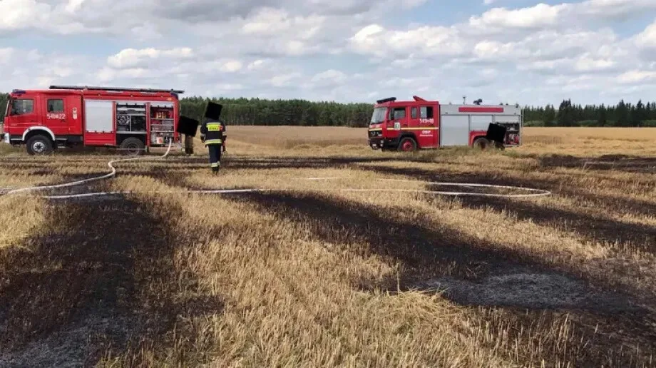 Pożar rżyska w Stoku - sprawna akcja strażaków
