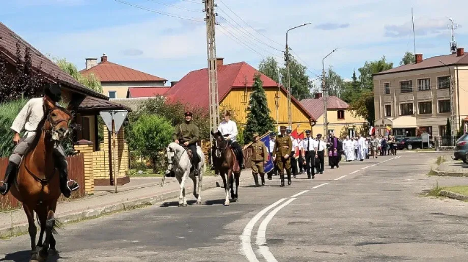 Uroczystość 100-lecia walk 201 Ochotniczego Pułku Piechoty pod Paprocią i Pęchratką