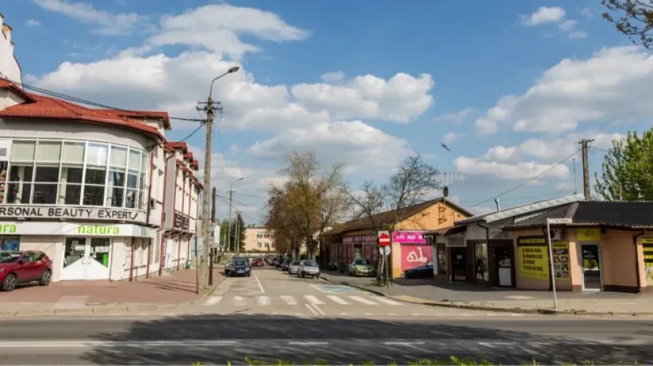 Poniedziałek wciąż ciepły. Możliwe przelotne opady (wideo)