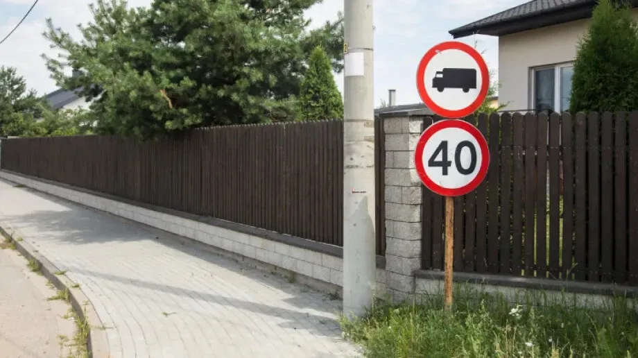 Rekordy prędkości na ulicy Łącznej (wideo)