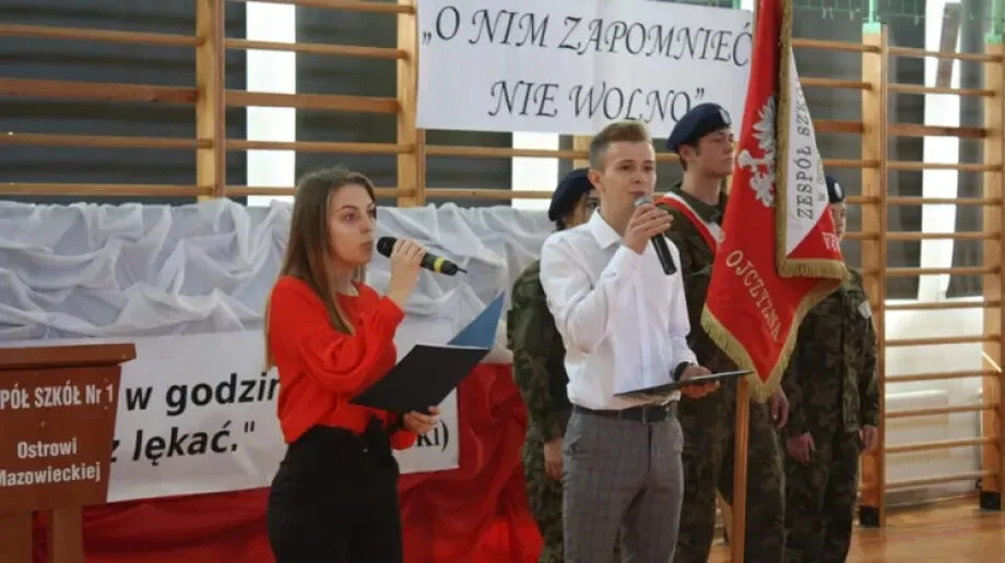 Obchody Dnia Patrona Szkoły w ostrowskim Rubinku (zdjęcia)