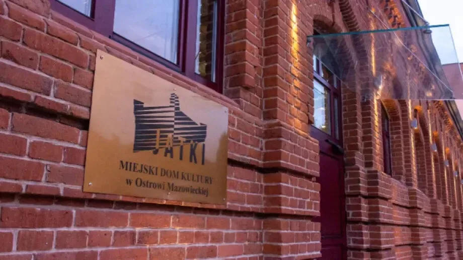 Wystawa twórczości Alikhana Sandaala