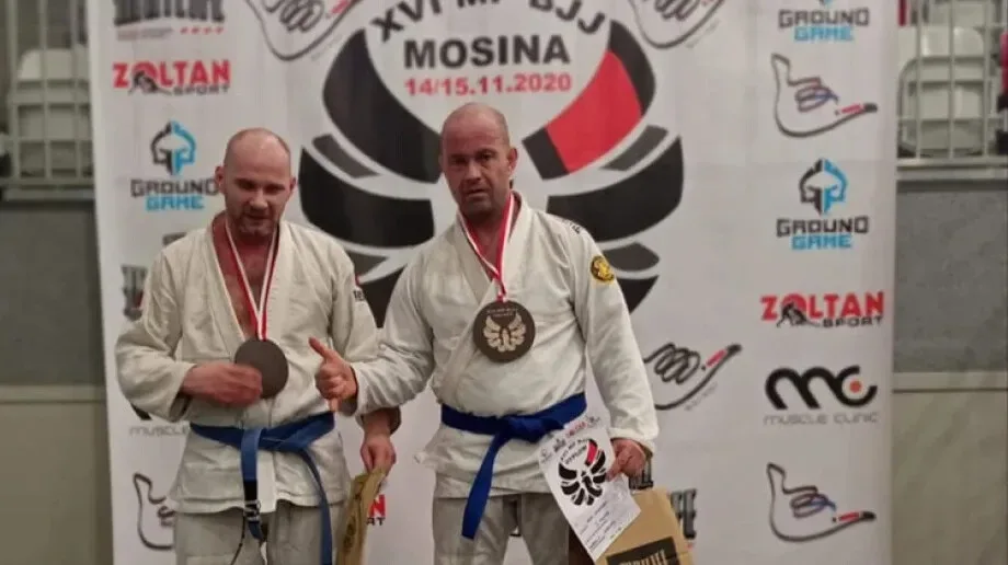 Mistrz Polski w brazylijskim jiu-jitsu wśród ostrowskich policjantów