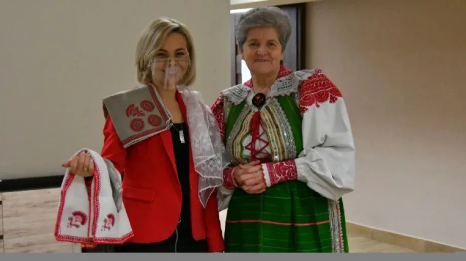 Warsztaty hafciarskie Kurpi Białych w Broku (wideo)