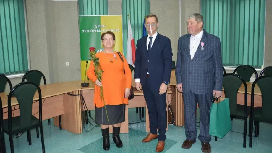 Urząd Gminy obdarował pary świętujące Złote Gody