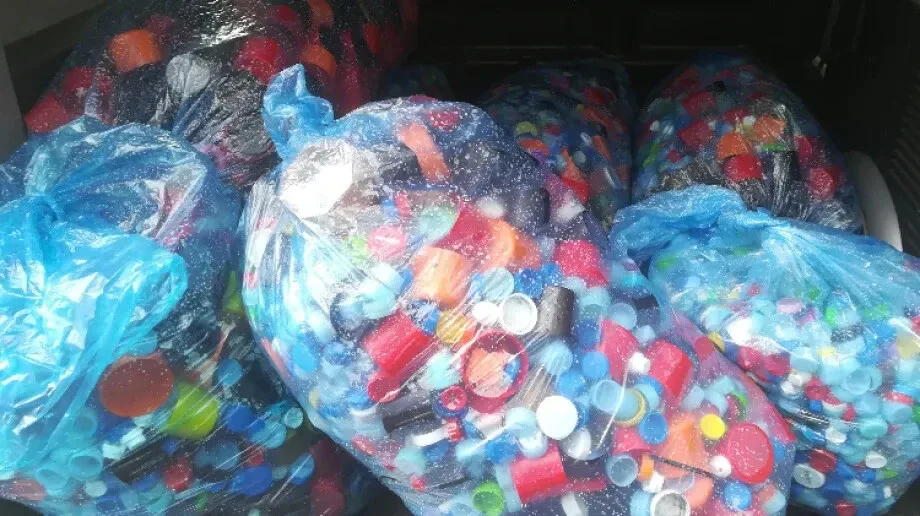 Ostrowska policja wsparła zbiórkę na leczenie Kacpra