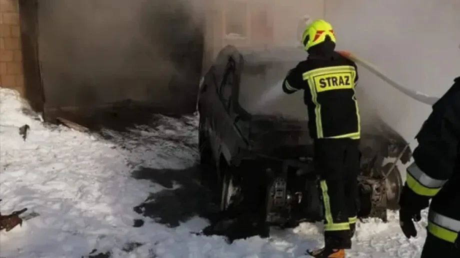Pożar samochodu osobowego w miejscowości Złotki-Pułapki