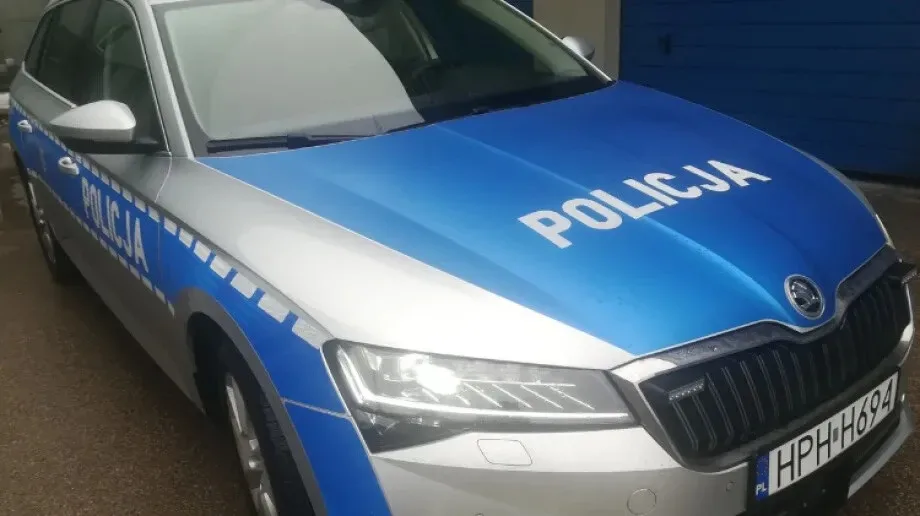 Dwa nowe radiowozy ostrowskiej policji