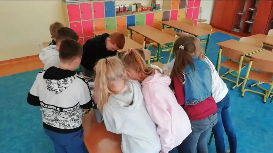 Nowy rok z programowaniem online w Szkole Podstawowej nr 2 (wideo)