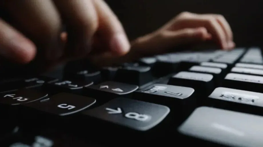 Mieszkanki powiatu ostrowskiego oszukane przez internet