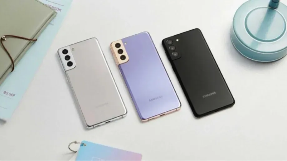 Samsung Galaxy S21 już w sprzedaży