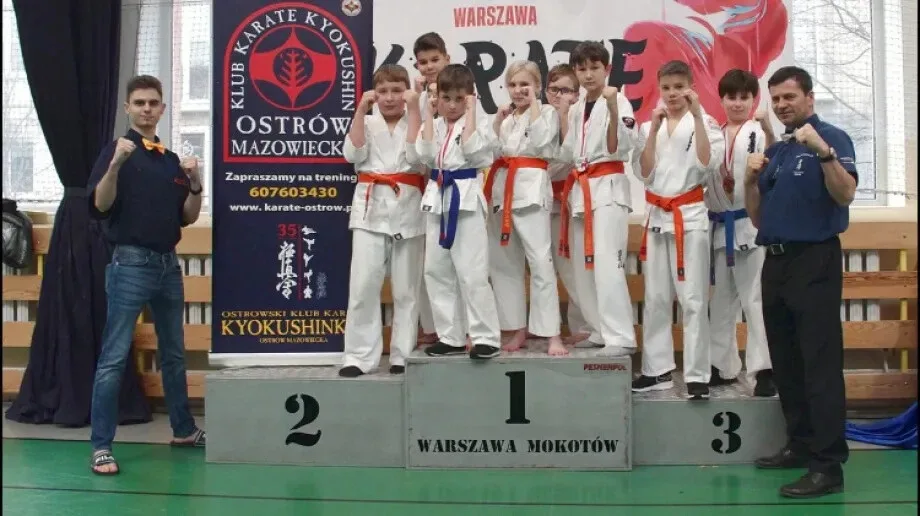 Pierwsza Liga Karate OZKWM w wykonaniu ostrowskich karateków