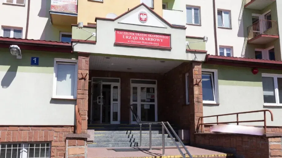 Zgłoszenie o podłożeniu ładunku wybuchowego w Urzędzie Skarbowym w Ostrowi Mazowieckiej