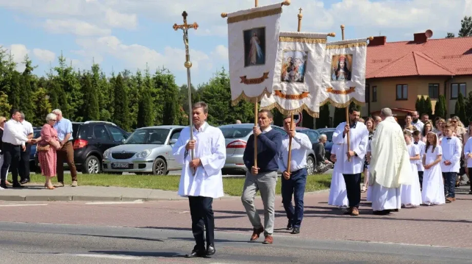 Uroczystości Bożego Ciała w parafii Opatrzności Bożej (zdjęcia)