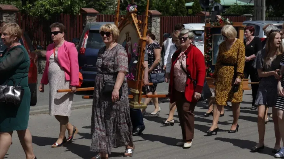 Uroczystości Bożego Ciała w parafii Chrystusa Dobrego Pasterza (zdjęcia)