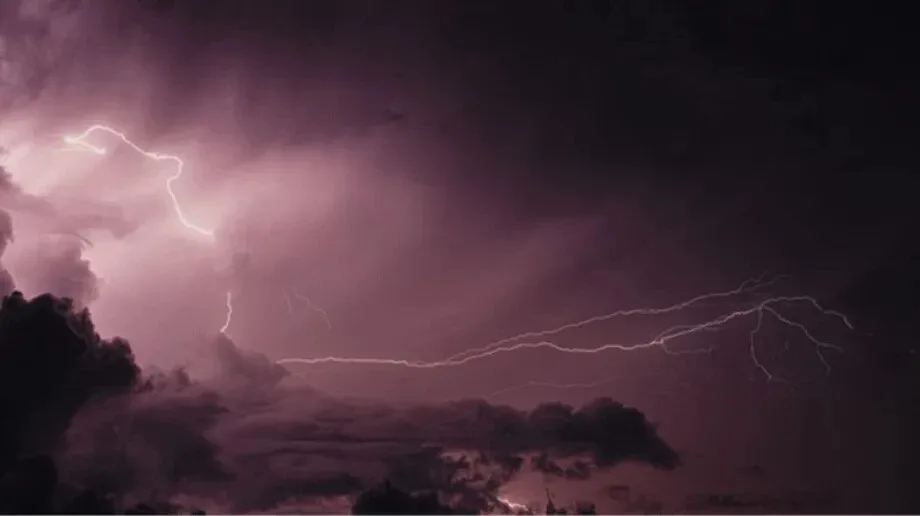 Piątek pod znakiem chmur i burz