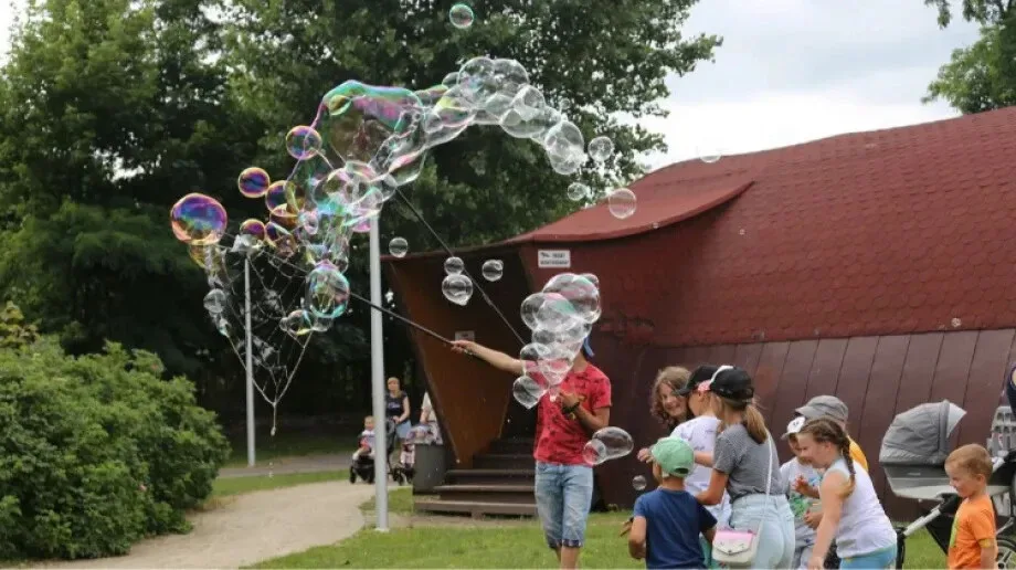 Kolorowy Festiwal Baniek Mydlanych za nami (zdjęcia)
