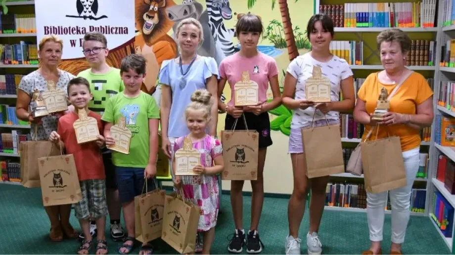 Najlepsi czytelnicy Biblioteki Publicznej w Broku