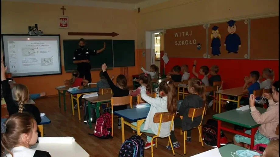 Ostrowscy policjanci z wizytą w 'czwórce'