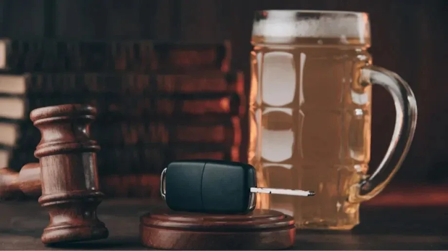 26-latek z sądowym zakazem kierowania pojazdami zatrzymany podczas jazdy pod wpływem alkoholu 