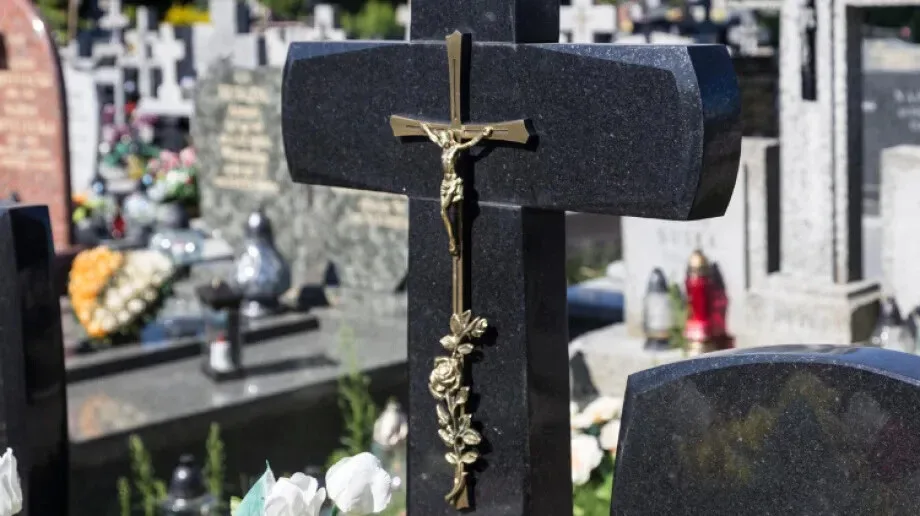 Uwaga! Zmiana organizacji ruchu we Wszystkich Świętych 
