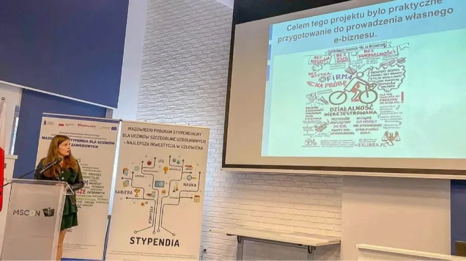 Izabela Żyłowska z nagrodą w konkursie 'Opiekuna Stypendysty Roku 2020/2021'