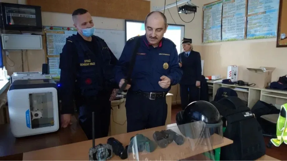 Wykład edukacyjny 'Bezpieczny przejazd – Szlaban na ryzyko!' dla uczniów