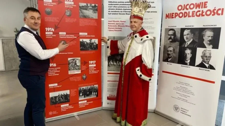Król Kibiców odwiedził Gminną Bibliotekę Publiczną w Wąsewie