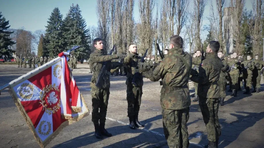 Mieszkańcy z regionu wzmocnią batalion lekkiej piechoty w Komorowie (zdjęcia)
