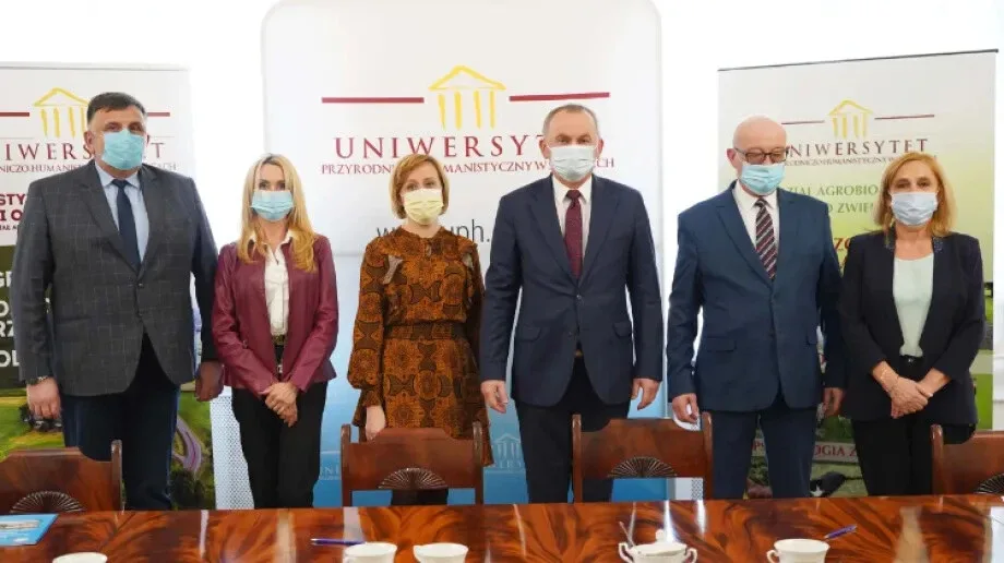 ZSCKR w Starym Lubiejewie z współpracą z Uniwersytetem Przyrodniczo-Humanistycznym  w Siedlcach
