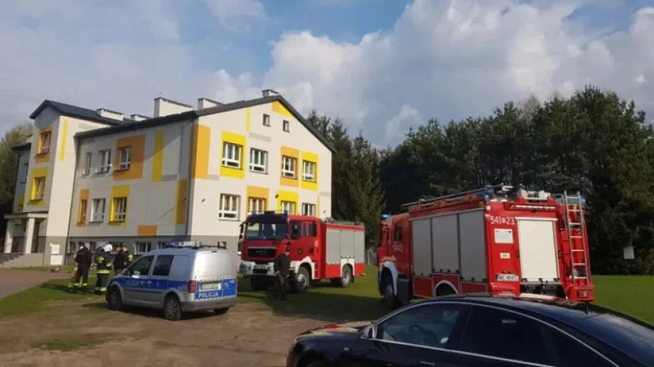 Ładunek wybuchowy w Szkole Podstawowej w Kiełczewie