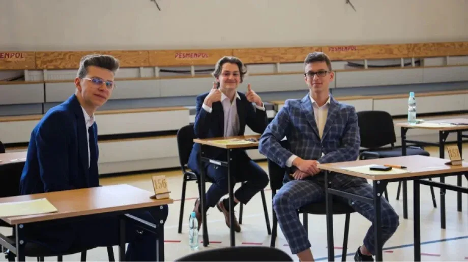 Matura z matematyki w ostrowskim 'Koperniczku' (zdjęcia)